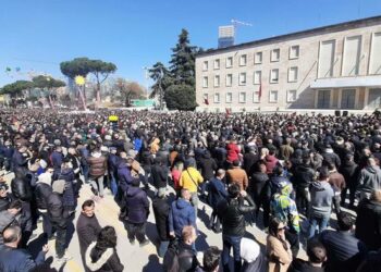 “Tsunami” i çmimeve, protestat, çudia që zgjati vetëm 3 ditë