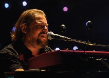 52 si 22, rrëfimi i artistit që s’u lodh kurrë së qeni vetvetja