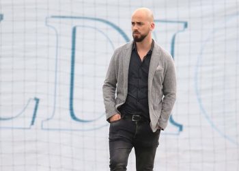 Zoti e bekoftë Shqipërinë dhe shqiptarët…