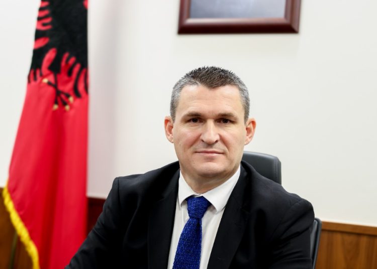 Altin Dumani, Prokurori që guxoi dhe nuk tërhiqet