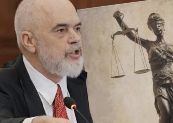 6,900 euro për paga gjyqtarësh! Kur Rama e Berisha ngrenë kartonin e kuq!